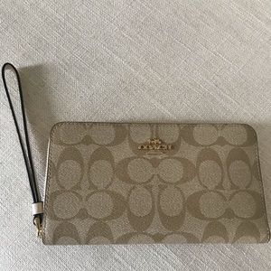 COACH wristlet style zip wallet